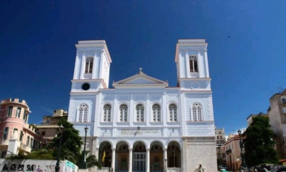 Ιερόσυλος για… πέντε ευρώ: Έκλεψε την εικόνα της Παναγίας Παντάνασσας στην Πάτρα